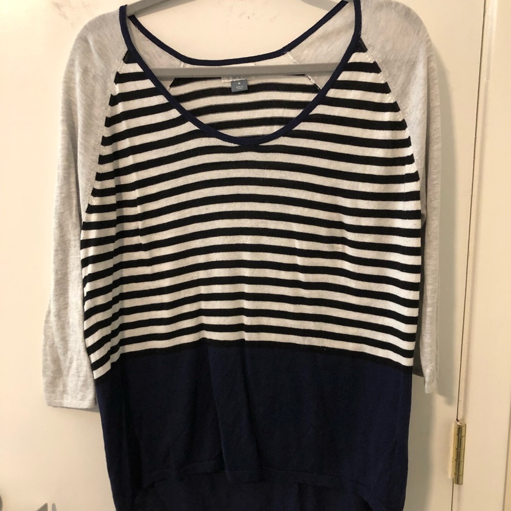 Old navy sweater